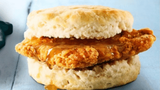 SPICY CHICKEN & HONEY BISCUIT